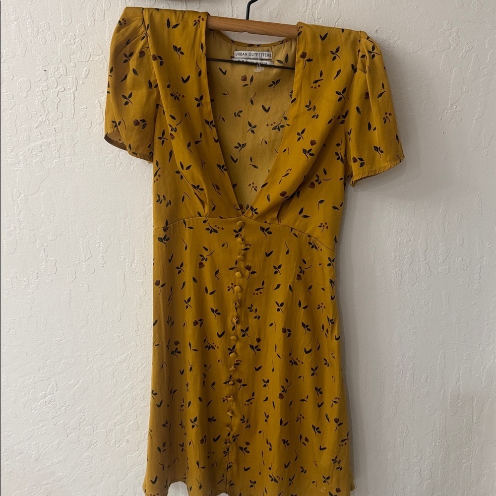 Urban Outfitters Golden Yellow Floral V Neck Jen Button Down Mini Dress XS - Picture 2 of 4